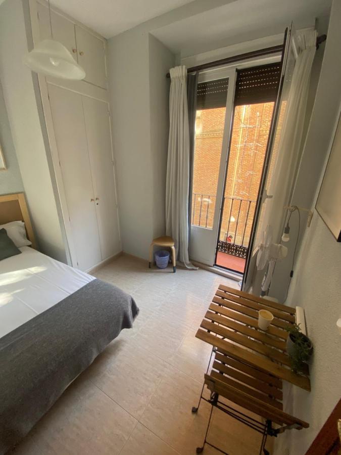 Center Madrid Habitaciones Luaran gambar